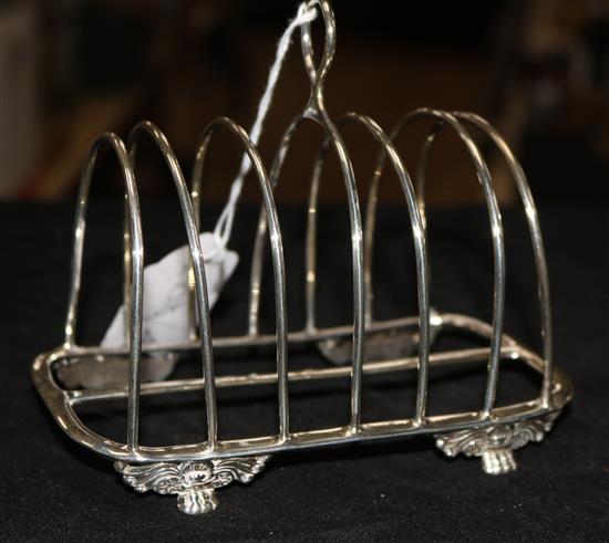 A George III silver seven bar toastrack a.f., 5.5in.